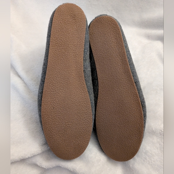 Cozy Faux Fur Slippers, Grey - Picture 4 of 5